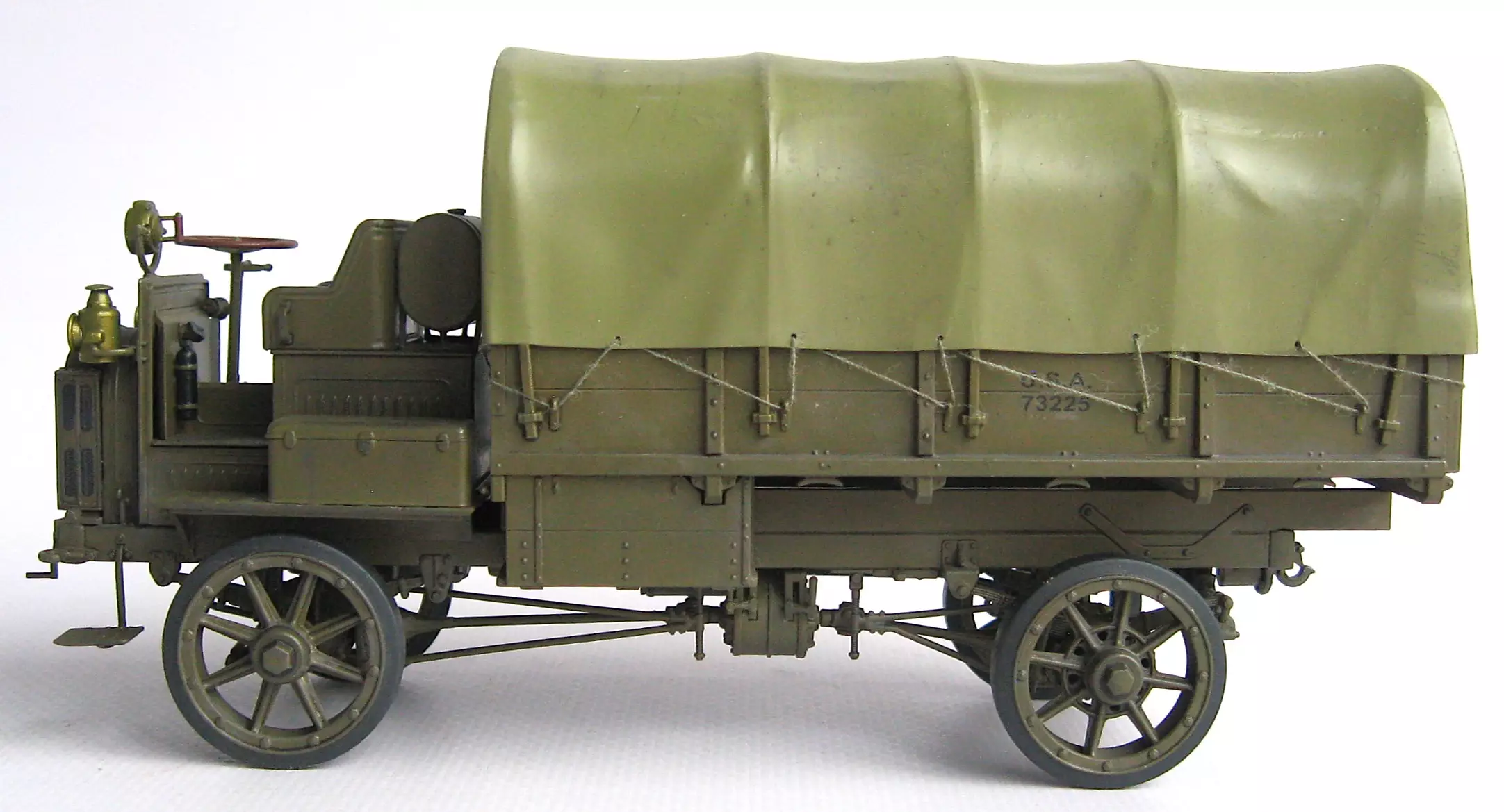 Сборная модель лесовоз с прицепом-роспуском 43204-10