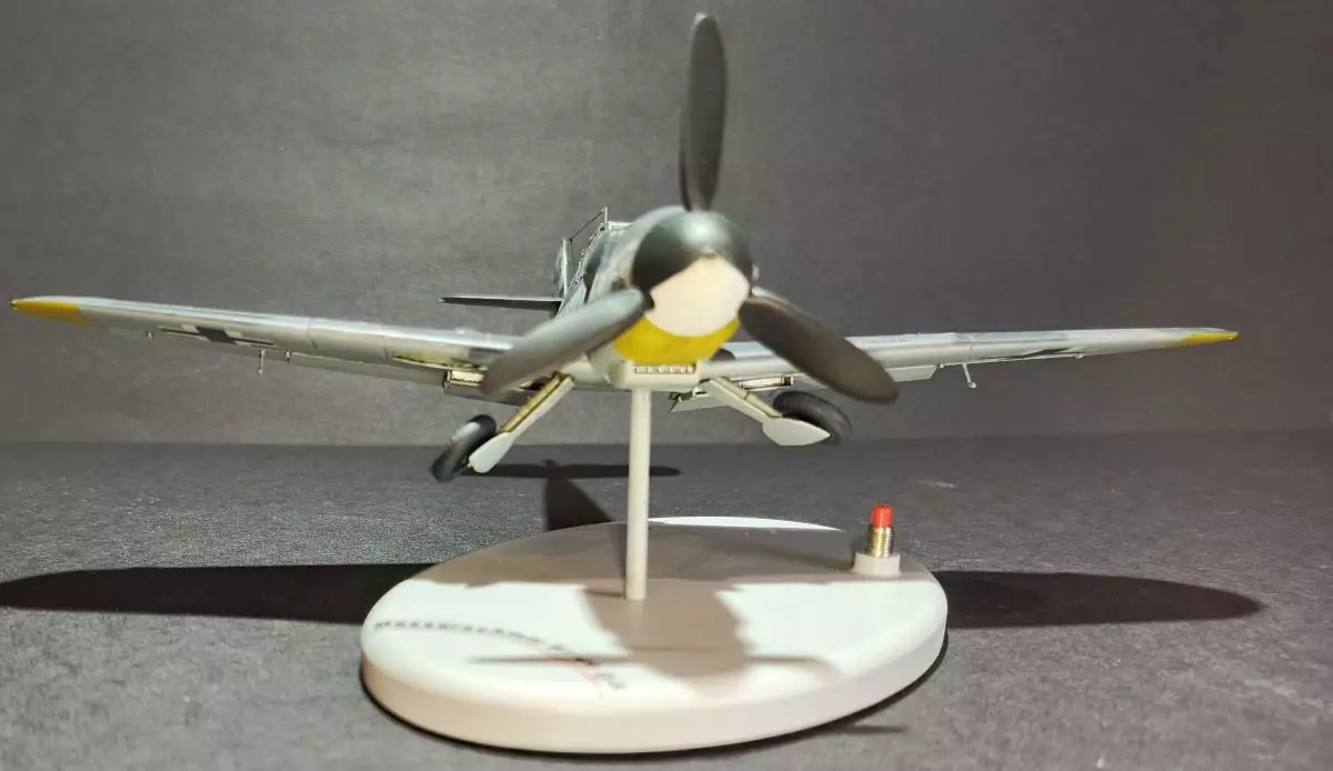 Сборная модель лесовоз с прицепом-роспуском 43204-10