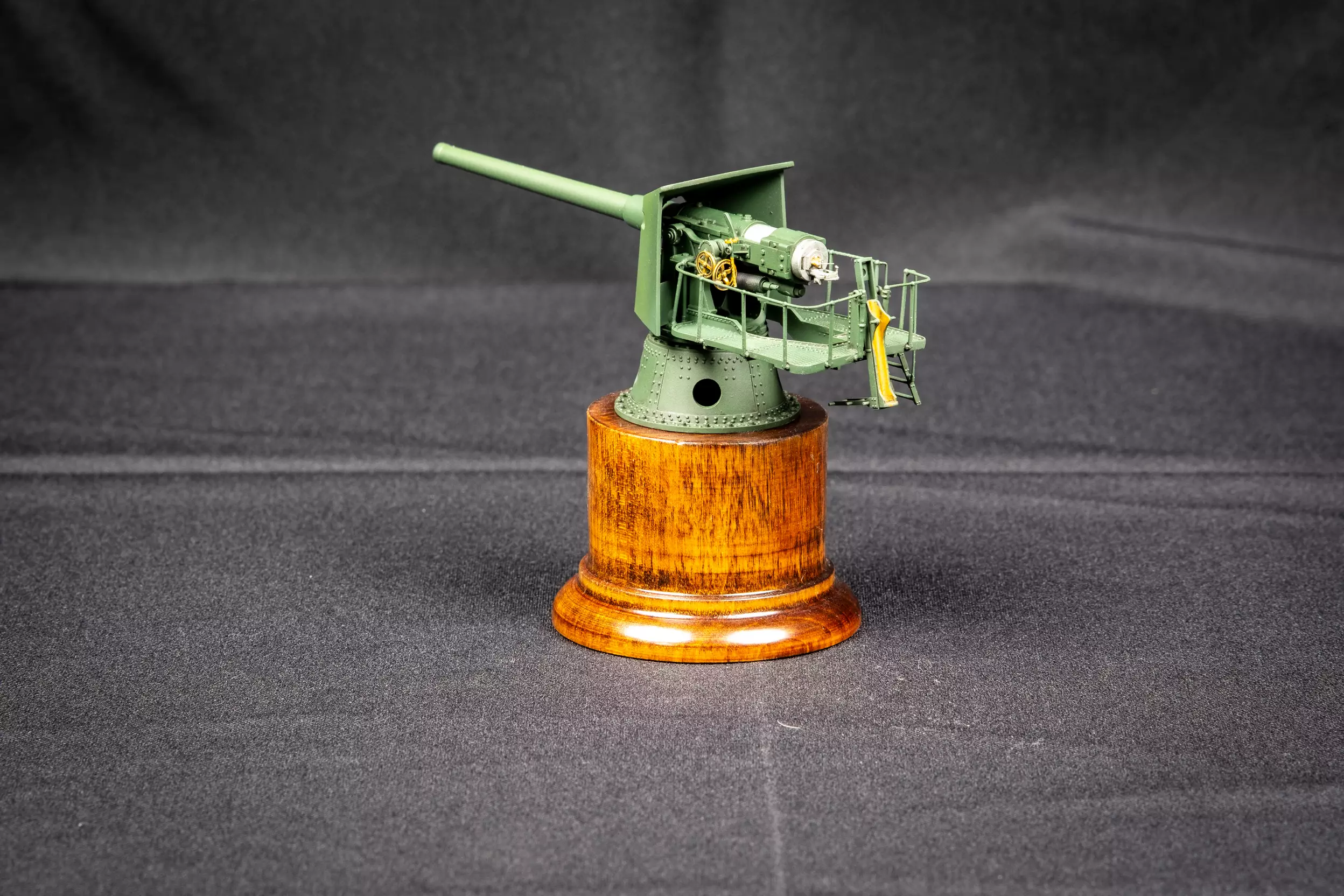 Сборная модель лесовоз с прицепом-роспуском 43204-10