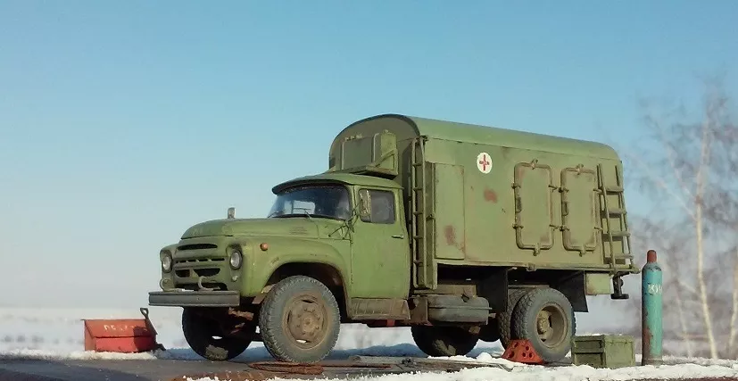 Сборная модель Дезинфекционно-душевой автомобиль ДДА-2 (130)