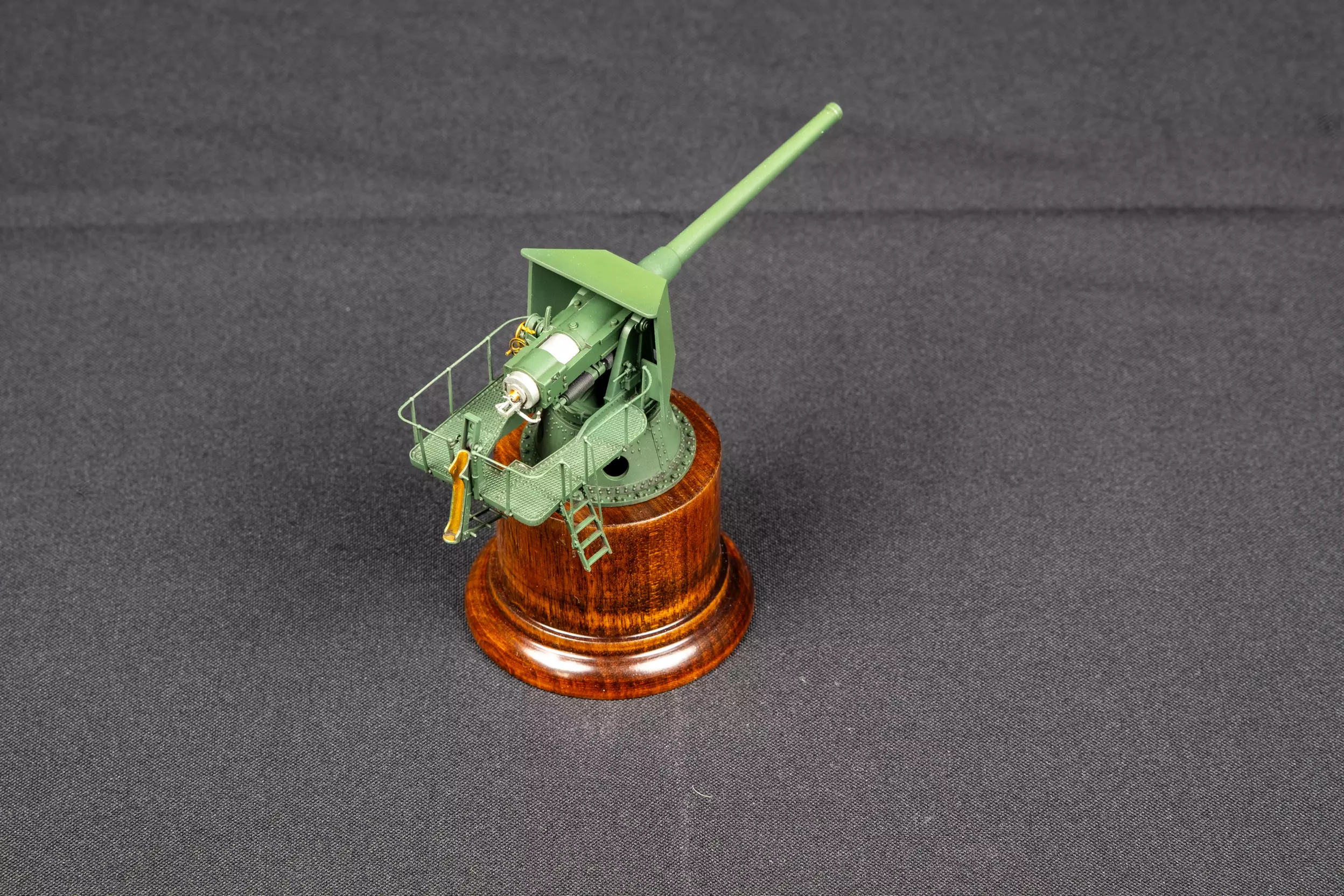 Сборная модель лесовоз с прицепом-роспуском 43204-10