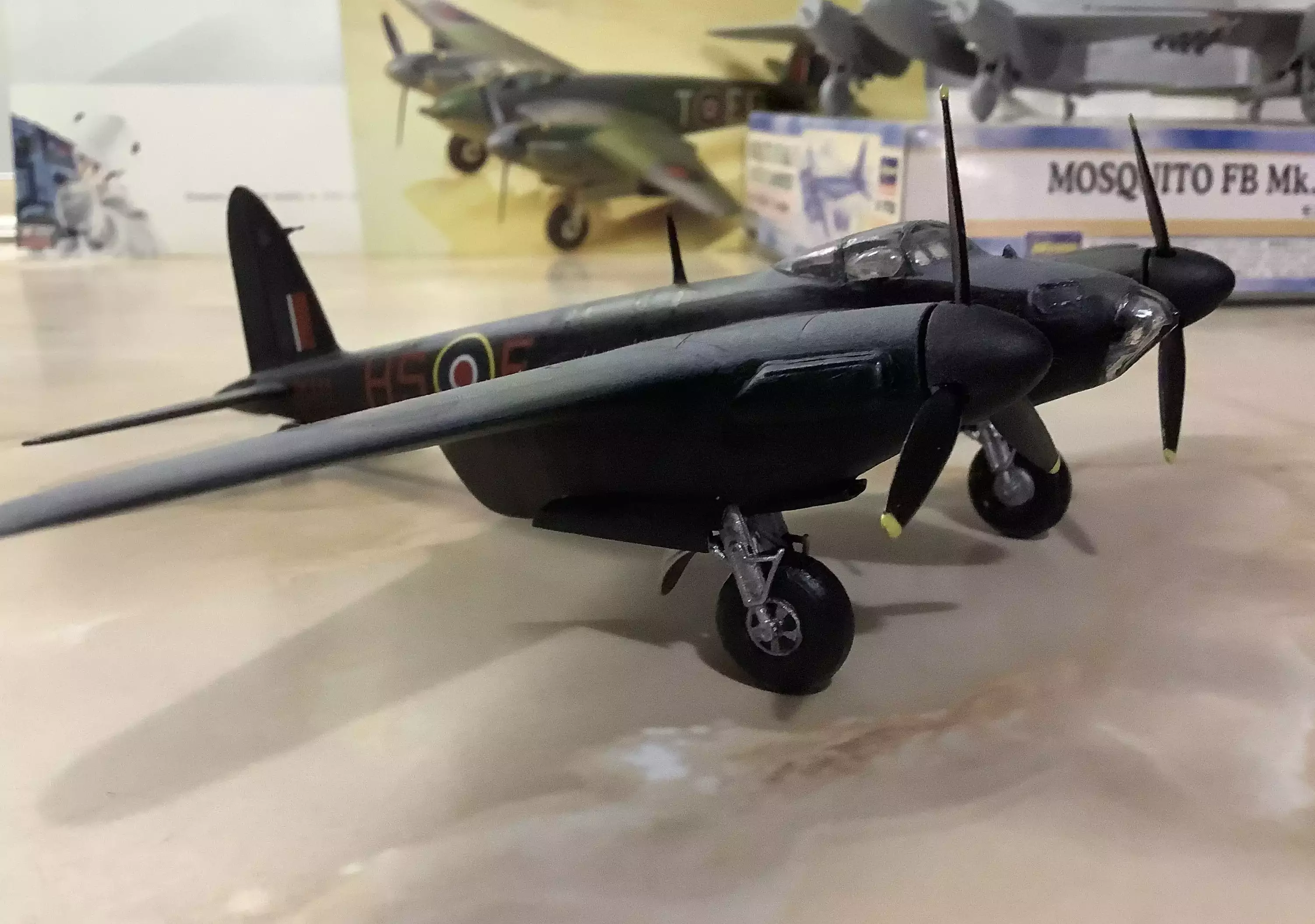 Сборная модель лесовоз с прицепом-роспуском 43204-10