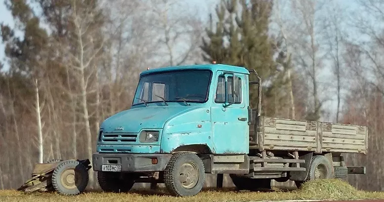 Сборная модель ЗИЛ-5301 Бычок