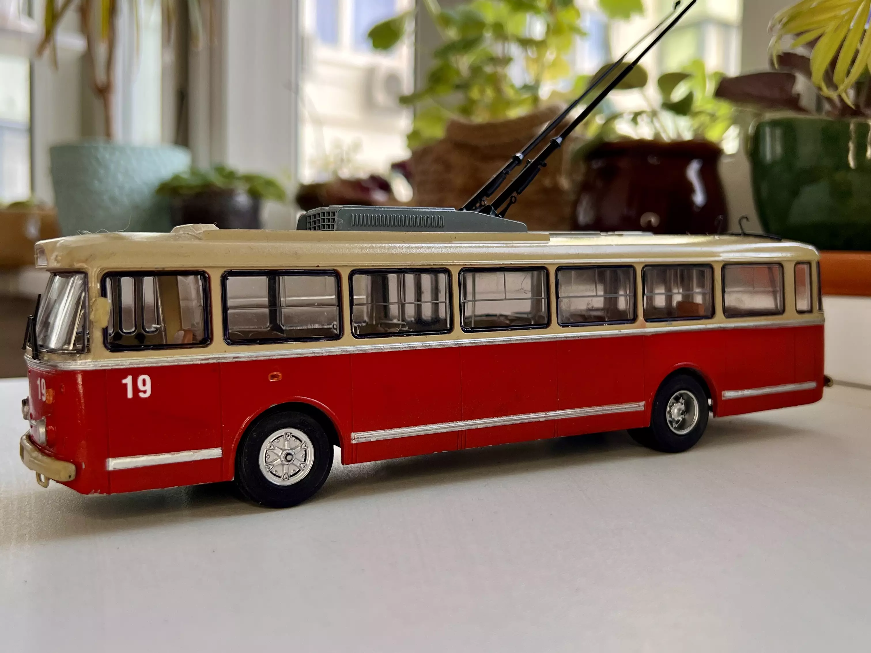 Сборная модель лесовоз с прицепом-роспуском 43204-10