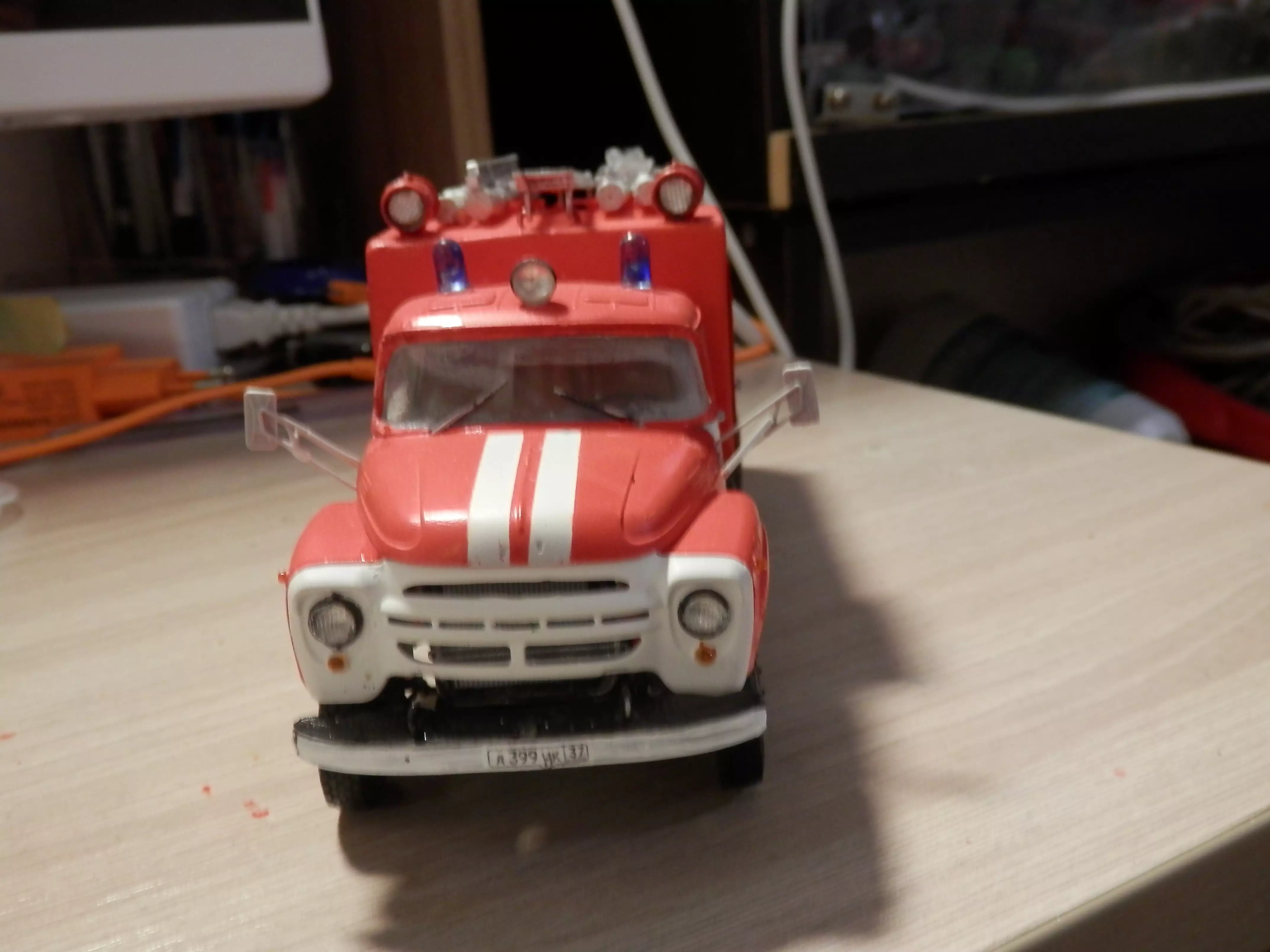 Сборная модель лесовоз с прицепом-роспуском 43204-10