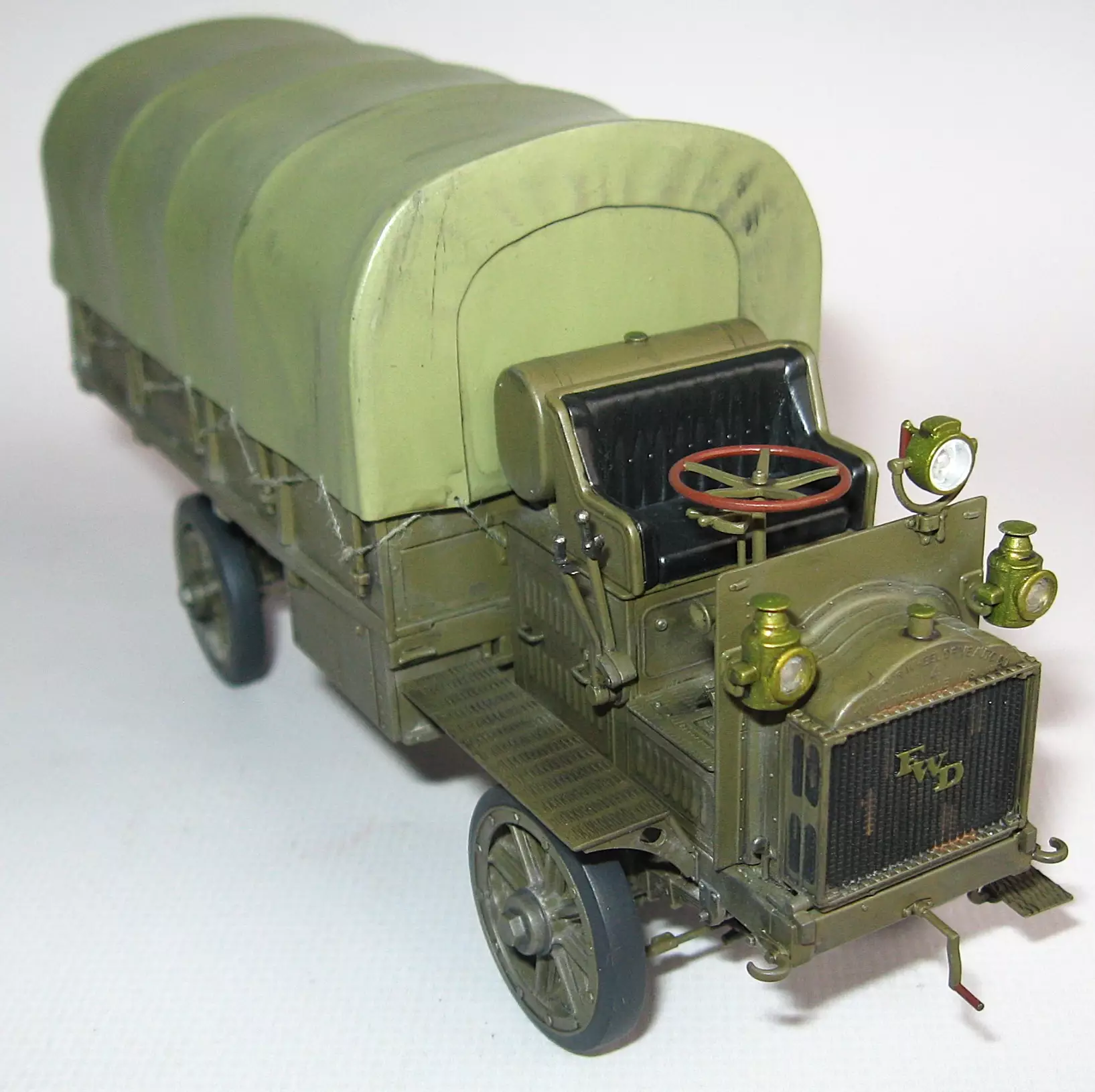 Сборная модель лесовоз с прицепом-роспуском 43204-10