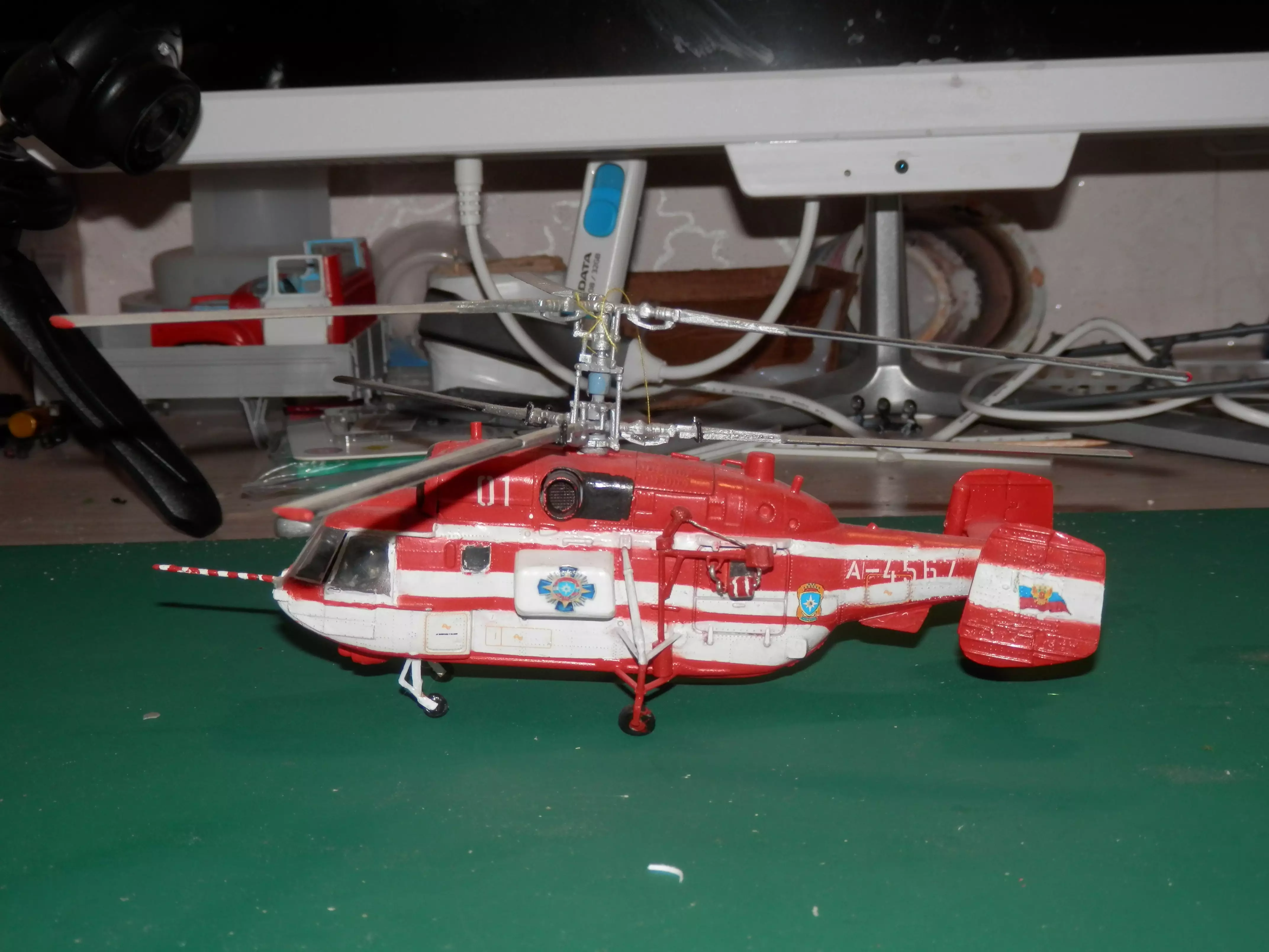 Сборная модель лесовоз с прицепом-роспуском 43204-10