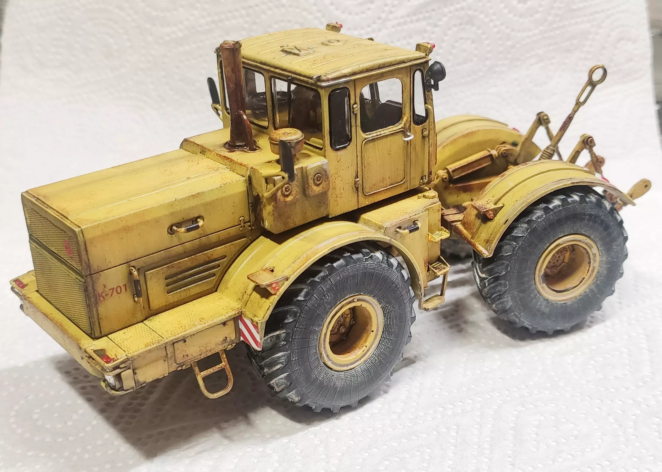 Сборная модель лесовоз с прицепом-роспуском 43204-10