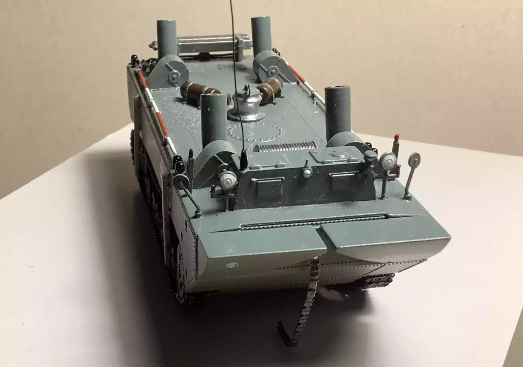 Сборная модель лесовоз с прицепом-роспуском 43204-10