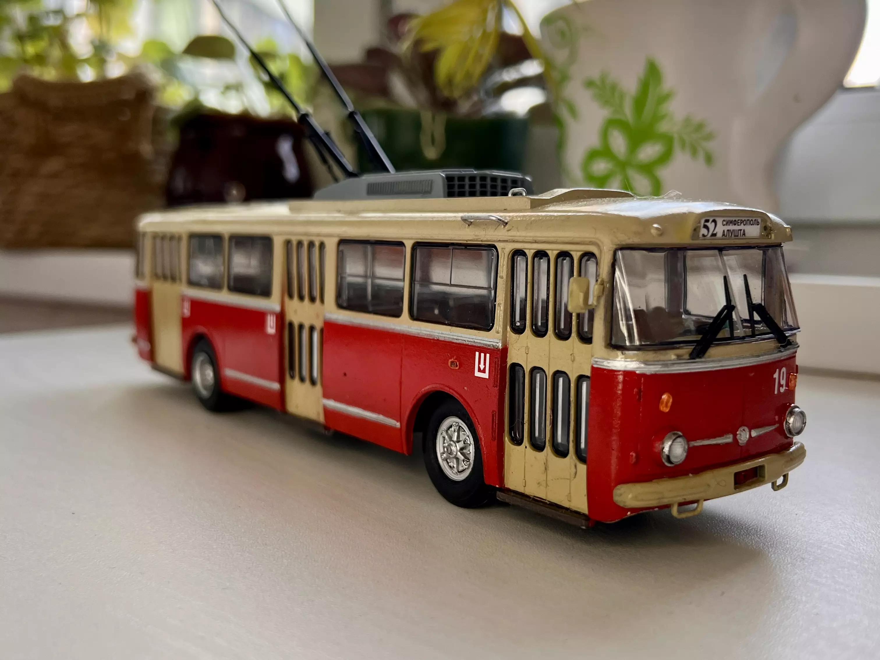 Сборная модель лесовоз с прицепом-роспуском 43204-10