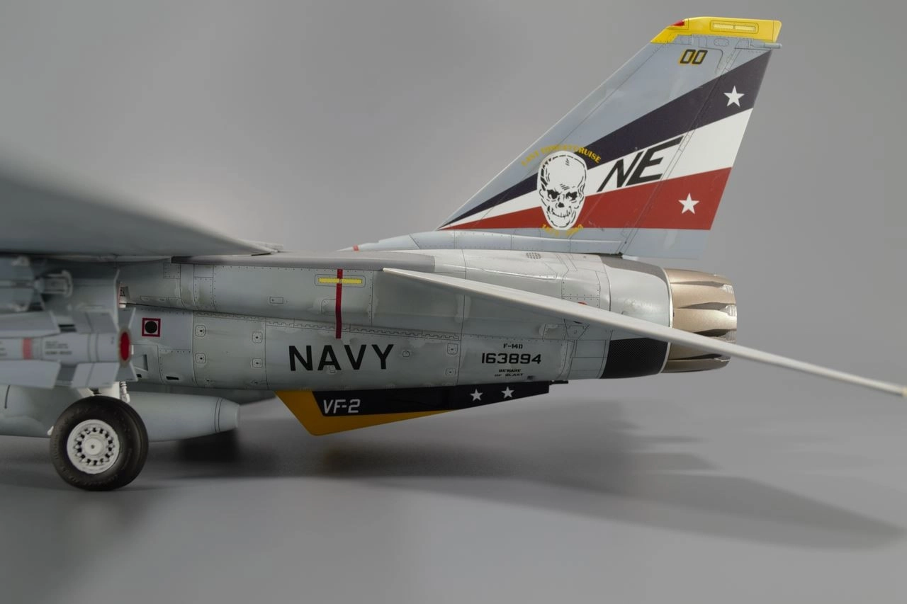 Сборная модель лесовоз с прицепом-роспуском 43204-10