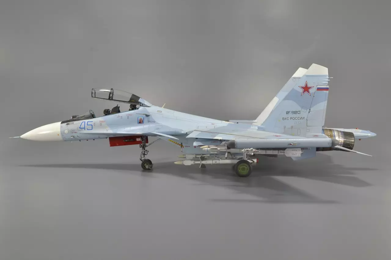 Сборная модель лесовоз с прицепом-роспуском 43204-10