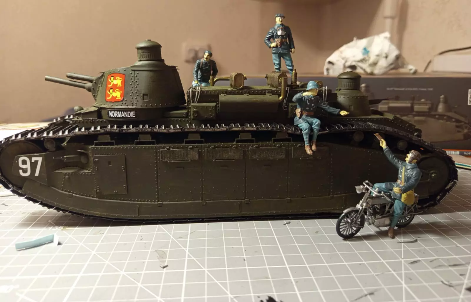 Сборная модель лесовоз с прицепом-роспуском 43204-10