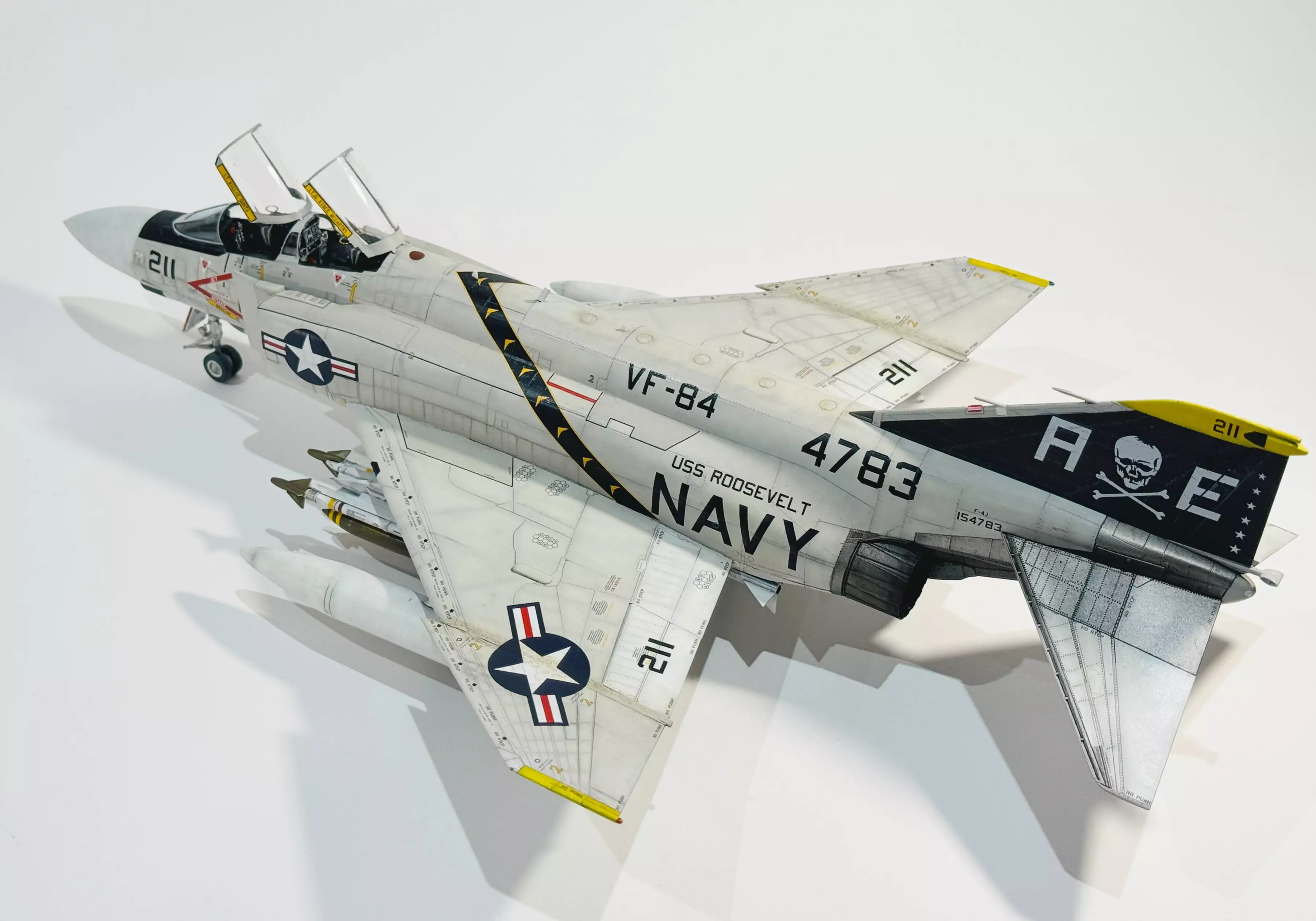 Сборная модель лесовоз с прицепом-роспуском 43204-10