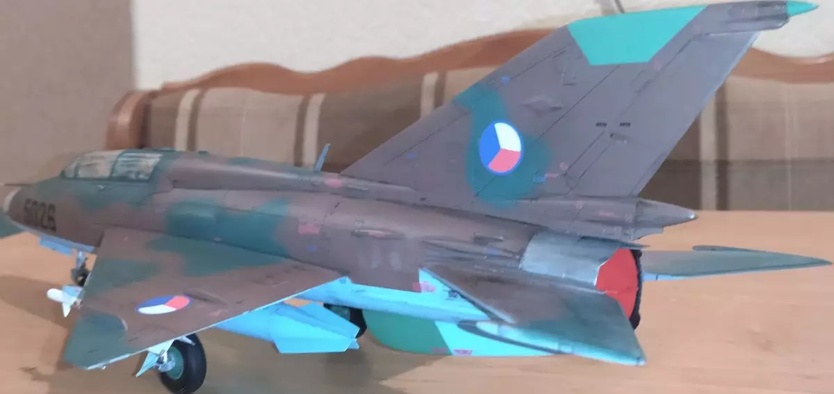 Сборная модель лесовоз с прицепом-роспуском 43204-10