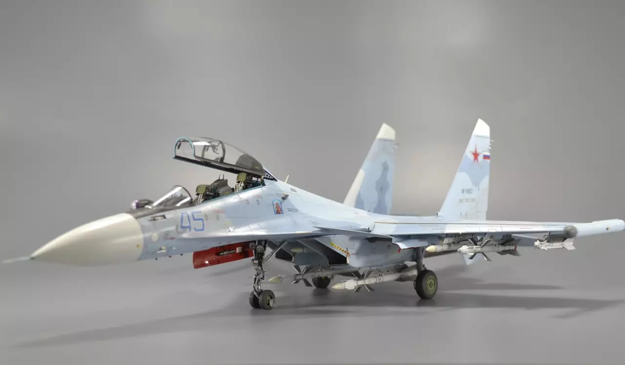 Сборная модель лесовоз с прицепом-роспуском 43204-10