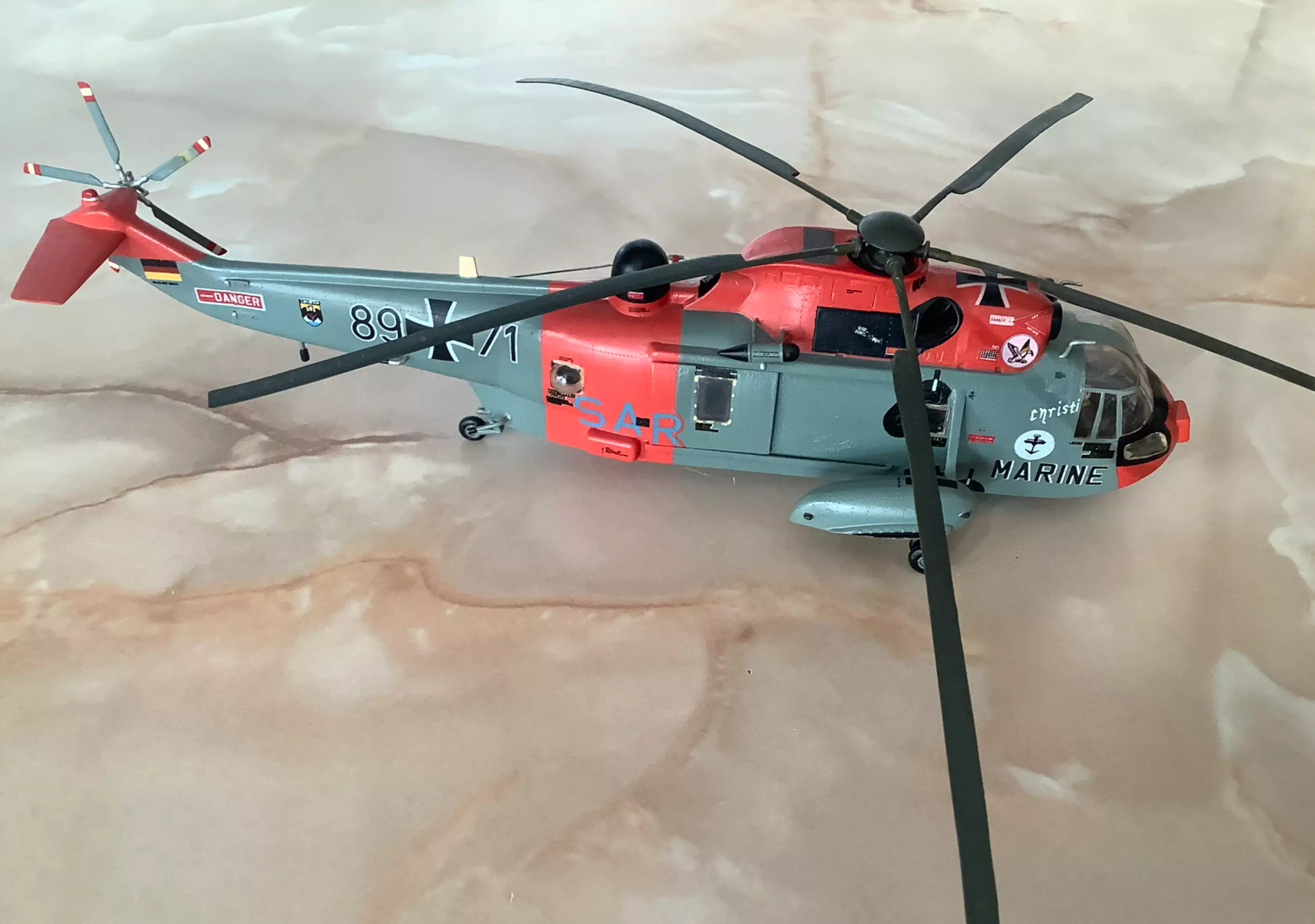 Сборная модель лесовоз с прицепом-роспуском 43204-10