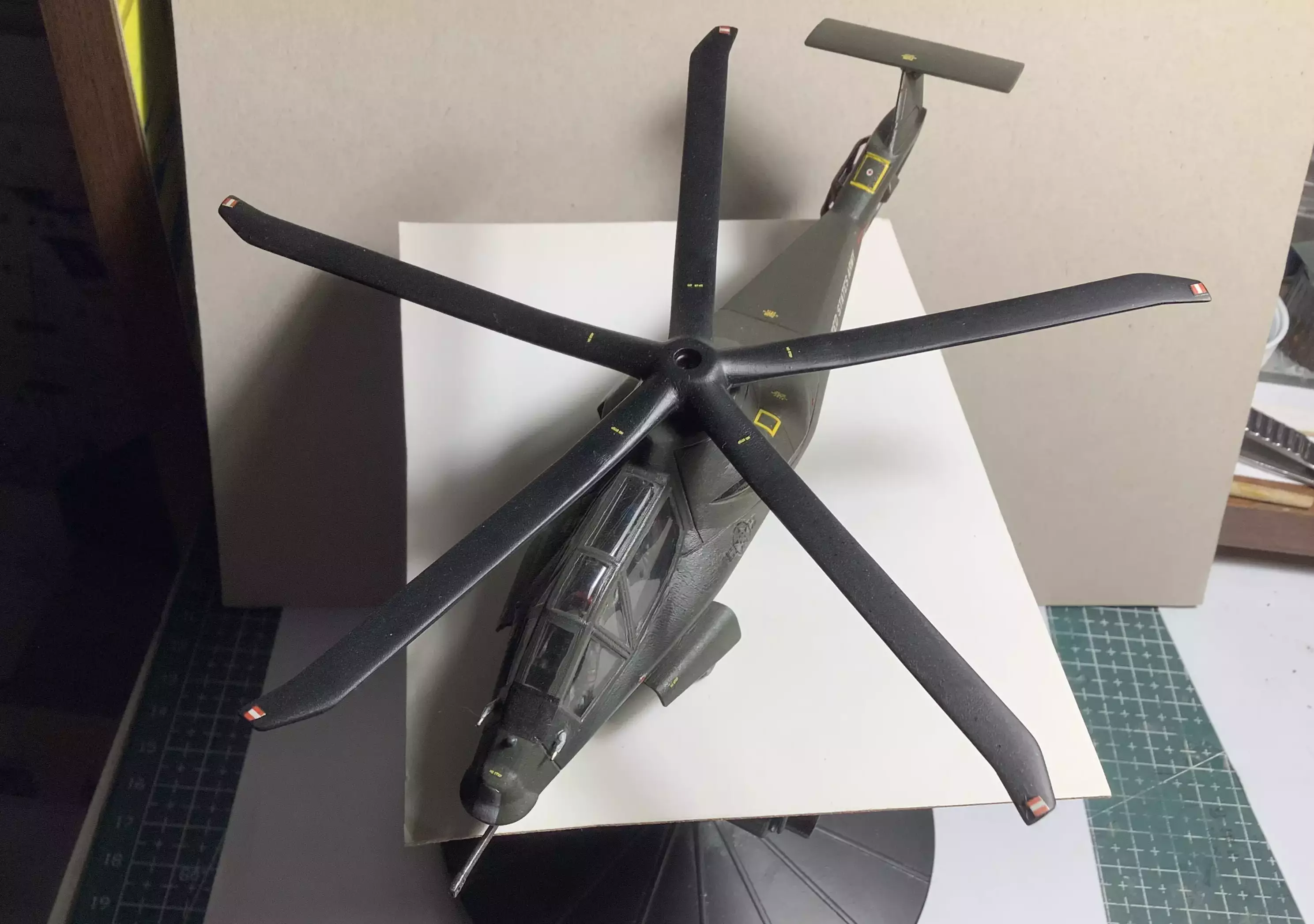 Сборная модель лесовоз с прицепом-роспуском 43204-10