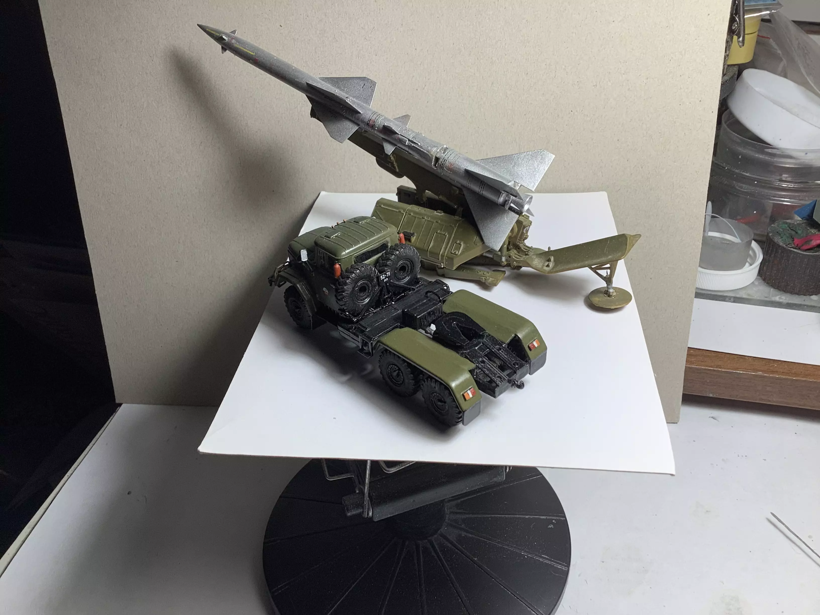 Сборная модель лесовоз с прицепом-роспуском 43204-10