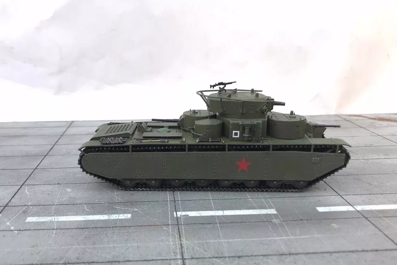 Советский тяжелый танк Т-35