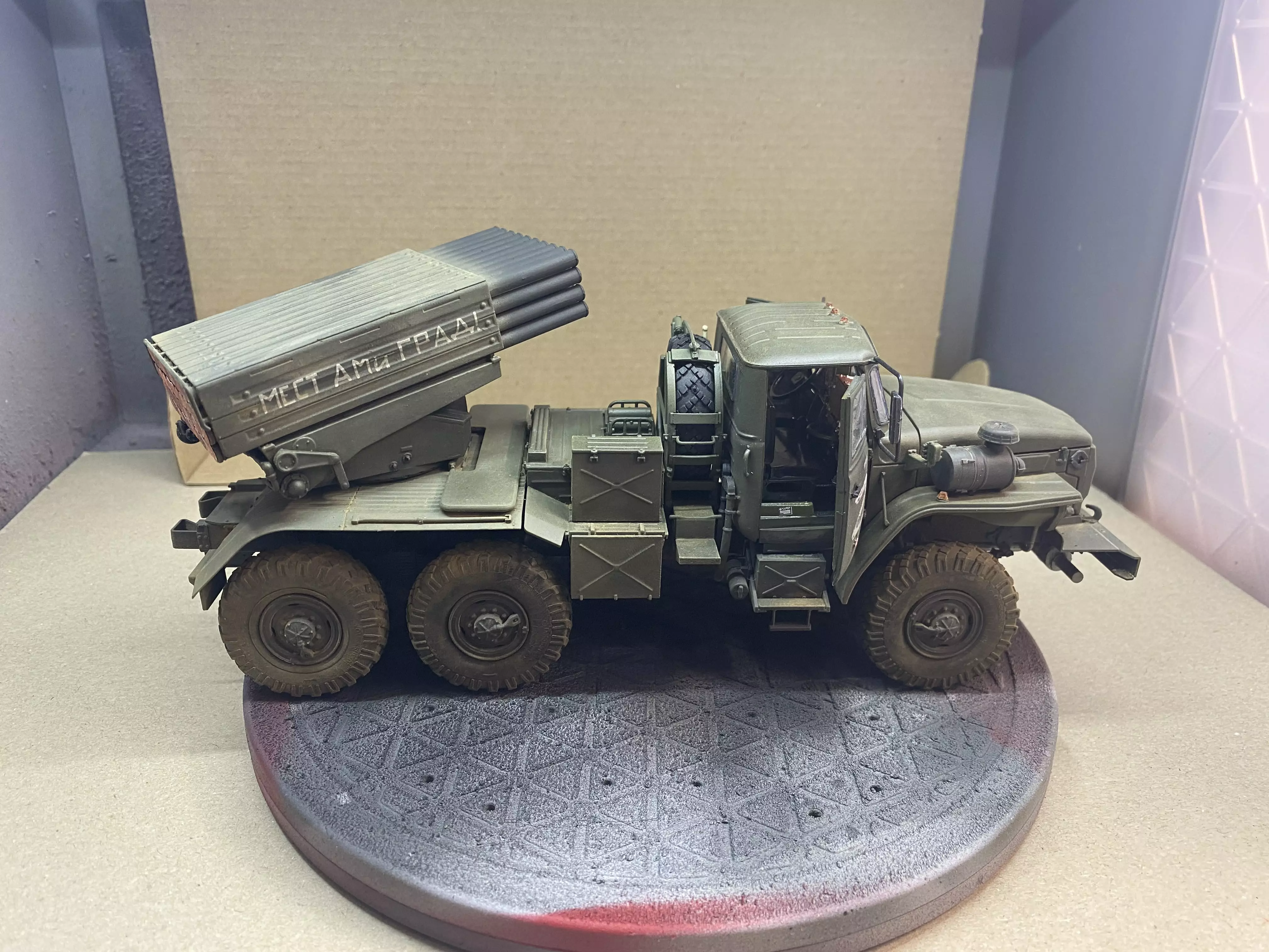 Сборная модель лесовоз с прицепом-роспуском 43204-10