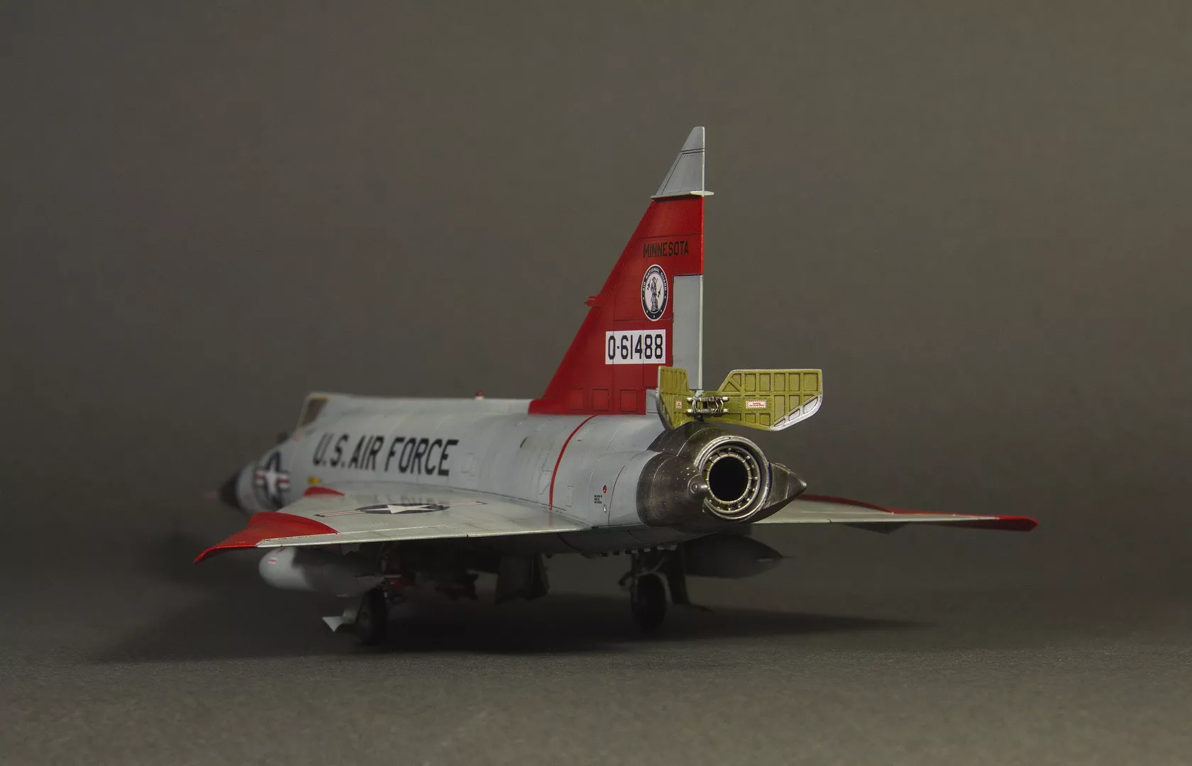 Самолет F-102A Delta Dagger Deucew Case X