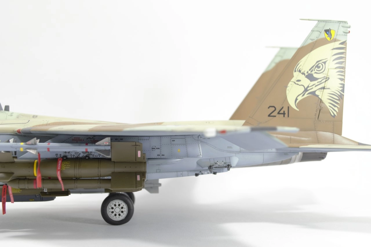 Сборная модель лесовоз с прицепом-роспуском 43204-10