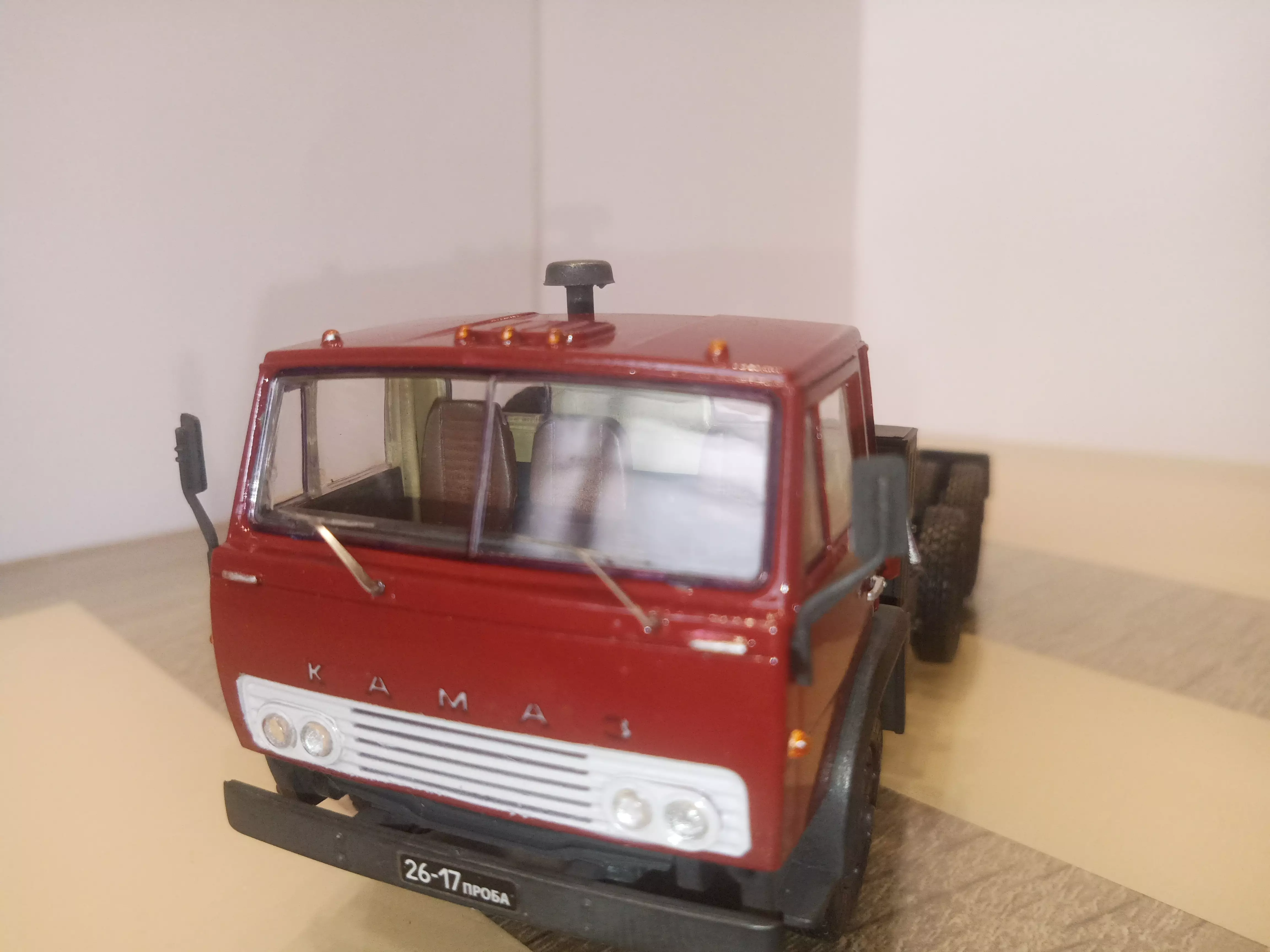 Сборная модель лесовоз с прицепом-роспуском 43204-10