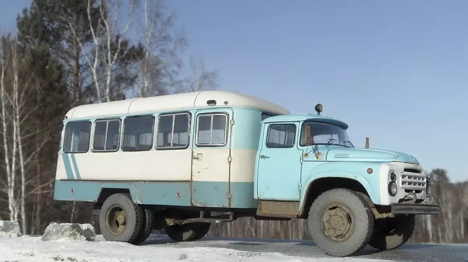 Сборная модель лесовоз с прицепом-роспуском 43204-10