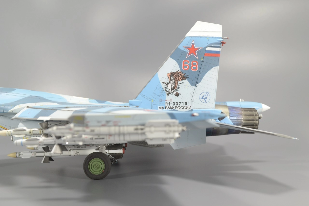 Сборная модель лесовоз с прицепом-роспуском 43204-10