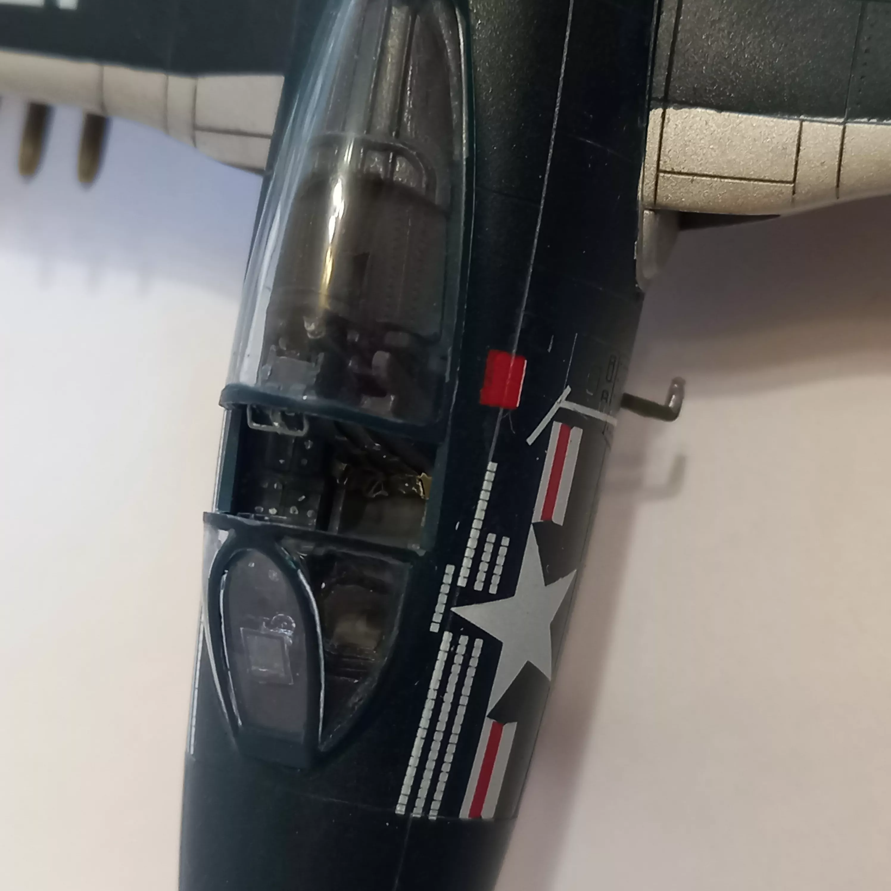 F9F-2P 