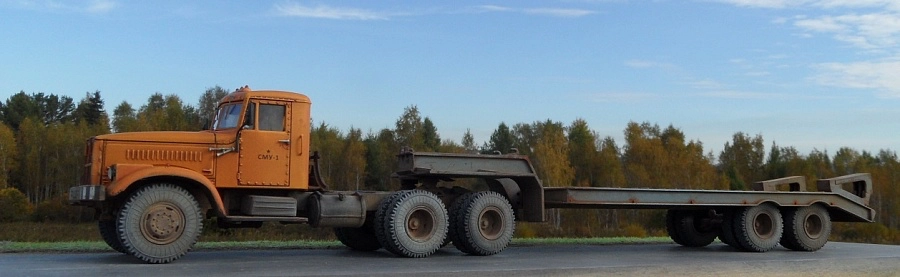 Сборная модель лесовоз с прицепом-роспуском 43204-10